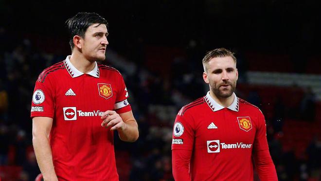 繁出现在各 繁出现在各